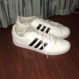 White and black Adidas Neo